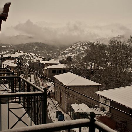 Papastavrou Apartments Kalavryta Buitenkant foto