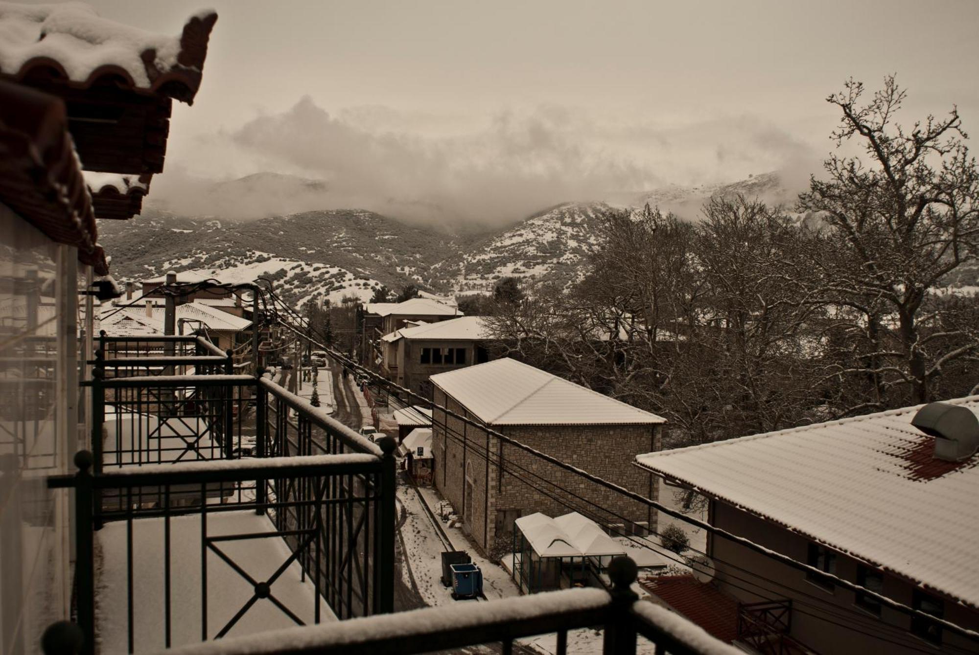 Papastavrou Apartments Kalavryta Buitenkant foto