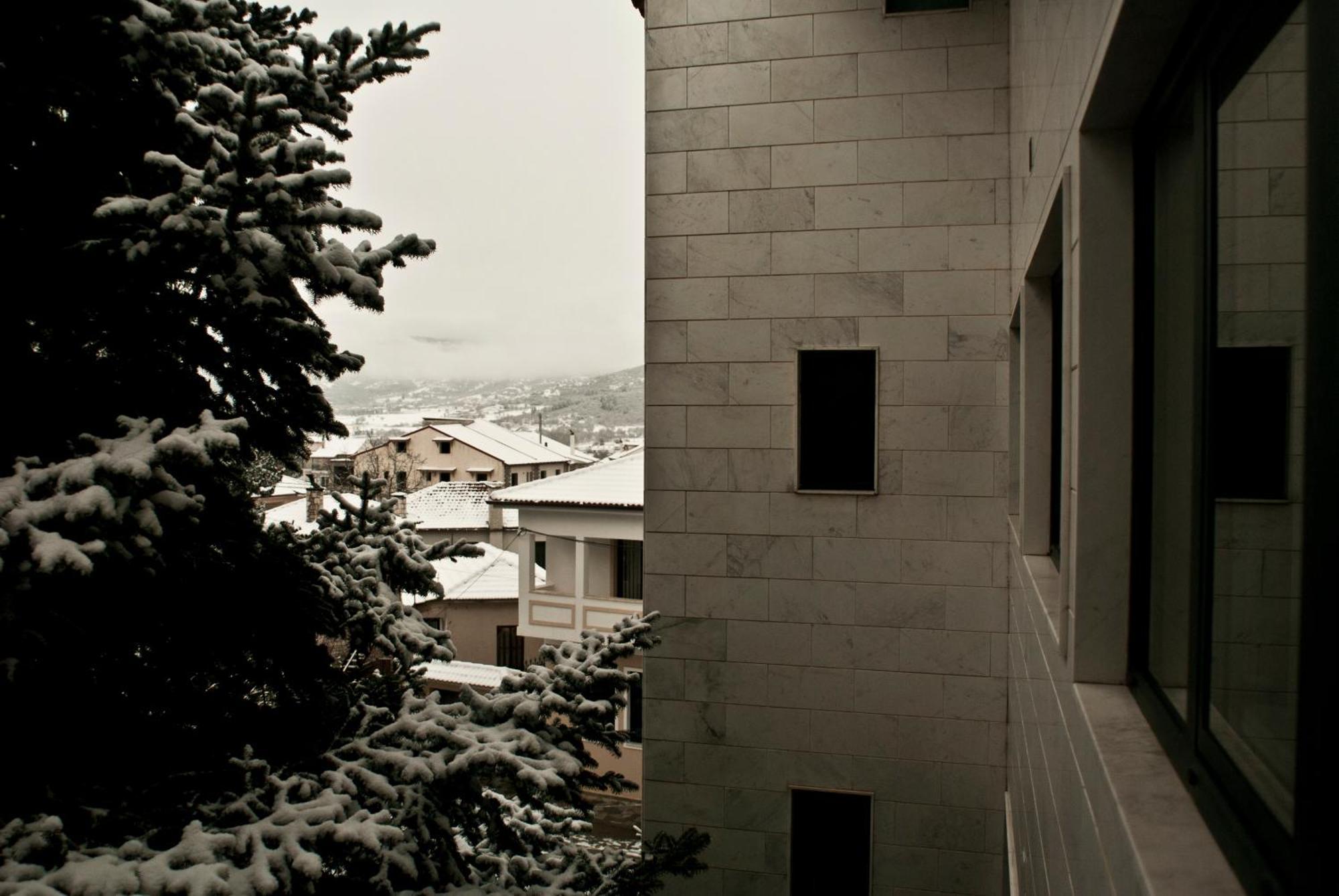 Papastavrou Apartments Kalavryta Buitenkant foto
