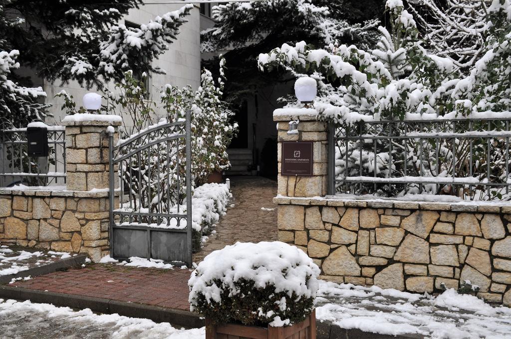 Papastavrou Apartments Kalavryta Buitenkant foto